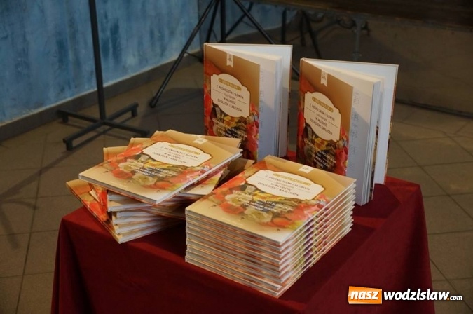 Zdjęcie w galerii na portalu naszwodzislaw.com: Folklor w najlepszym wydaniu wiadomości z regionu