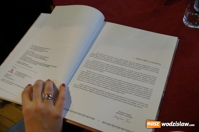 Zdjęcie w galerii na portalu naszwodzislaw.com: Folklor w najlepszym wydaniu wiadomości z regionu