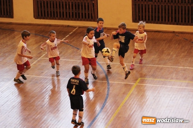 Zdjęcie w galerii na portalu naszwodzislaw.com: Najmłodsi wychowankowie KS Naprzód Rydułtowy pokazali serce do walki na boisku, ale na Górnika Zabrze nie było mocnych wiadomości z regionu