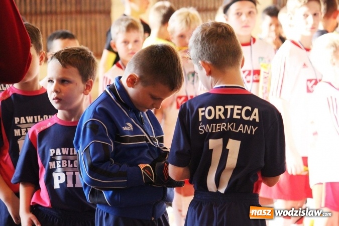 Zdjęcie w galerii na portalu naszwodzislaw.com: Najmłodsi wychowankowie KS Naprzód Rydułtowy pokazali serce do walki na boisku, ale na Górnika Zabrze nie było mocnych wiadomości z regionu