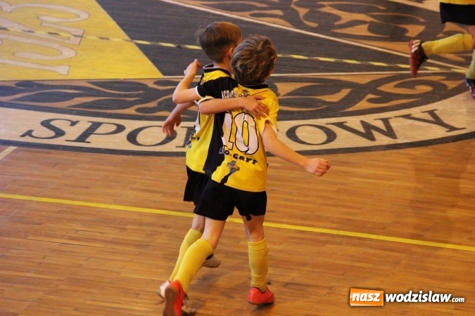 Zdjęcie w galerii na portalu naszwodzislaw.com: Najmłodsi wychowankowie KS Naprzód Rydułtowy pokazali serce do walki na boisku, ale na Górnika Zabrze nie było mocnych wiadomości z regionu