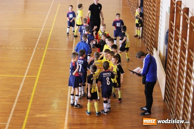 Zdjęcie w galerii na portalu naszwodzislaw.com: Najmłodsi wychowankowie KS Naprzód Rydułtowy pokazali serce do walki na boisku, ale na Górnika Zabrze nie było mocnych wiadomości z regionu