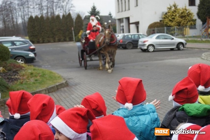 Zdjęcie w galerii na portalu naszwodzislaw.com: Święty Mikołaj odwiedził przedszkole w Mszanie i Połomi wiadomości z regionu