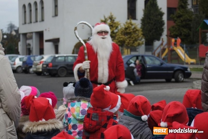 Zdjęcie w galerii na portalu naszwodzislaw.com: Święty Mikołaj odwiedził przedszkole w Mszanie i Połomi wiadomości z regionu
