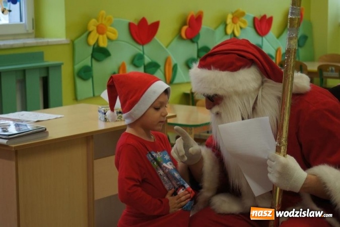 Zdjęcie w galerii na portalu naszwodzislaw.com: Święty Mikołaj odwiedził przedszkole w Mszanie i Połomi wiadomości z regionu