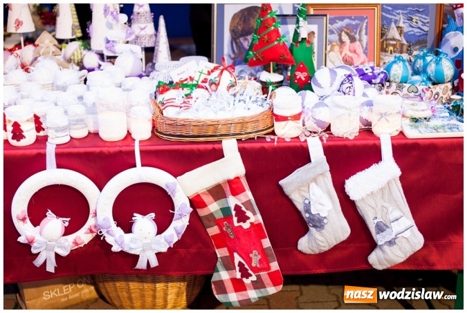 Zdjęcie w galerii na portalu naszwodzislaw.com: I Bożonarodzeniowy Jarmark Rękodzieła przy Ośrodku Kultury w Gołkowicach za nami! wiadomości z regionu
