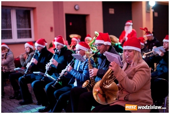 Zdjęcie w galerii na portalu naszwodzislaw.com: I Bożonarodzeniowy Jarmark Rękodzieła przy Ośrodku Kultury w Gołkowicach za nami! wiadomości z regionu