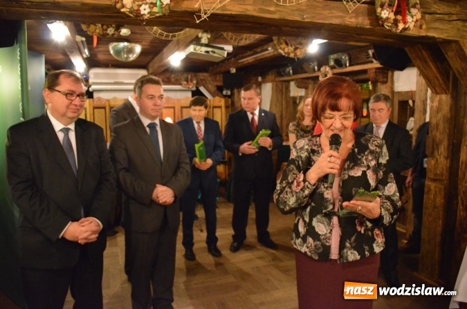 Zdjęcie w galerii na portalu naszwodzislaw.com: EkoKarlik trafił do Rydułtów. WFOŚiGW w Katowicach nagrodził dążenie władz miasta do poprawy stanu środowiska naturalnego wiadomości z regionu