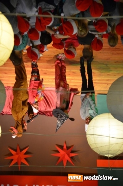 Zdjęcie w galerii na portalu naszwodzislaw.com: W Czyżowicach Mikołaj i jego pomocnicy spotkali się z dziećmi  wiadomości z regionu