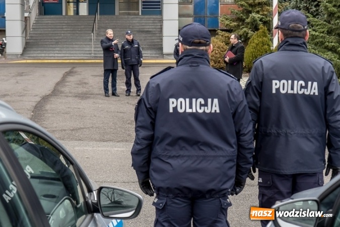 Zdjęcie w galerii na portalu naszwodzislaw.com: Śląska Policja ma 26 nowych radiowozów. Jeden trafił do wodzisławskiej placówki  wiadomości z regionu