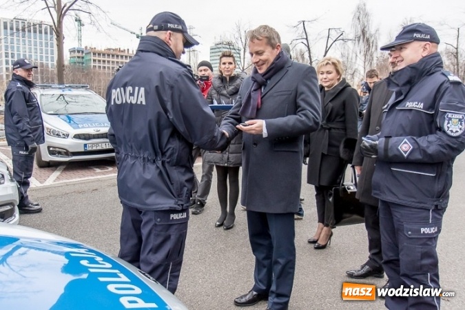 Zdjęcie w galerii na portalu naszwodzislaw.com: Śląska Policja ma 26 nowych radiowozów. Jeden trafił do wodzisławskiej placówki  wiadomości z regionu