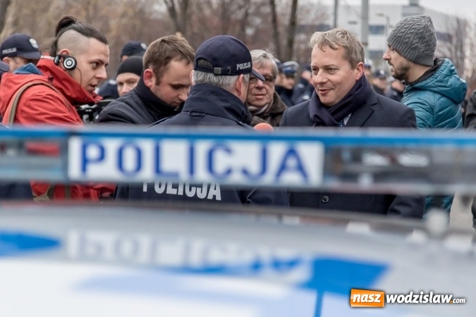 Zdjęcie w galerii na portalu naszwodzislaw.com: Śląska Policja ma 26 nowych radiowozów. Jeden trafił do wodzisławskiej placówki  wiadomości z regionu