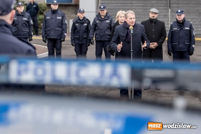 Zdjęcie w galerii na portalu naszwodzislaw.com: Śląska Policja ma 26 nowych radiowozów. Jeden trafił do wodzisławskiej placówki  wiadomości z regionu
