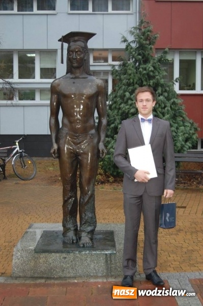 Zdjęcie w galerii na portalu naszwodzislaw.com: Kamil Sieradzki uczeń LO w Rydułtowach został stypendystą Prezesa Rady Ministrów  wiadomości z regionu