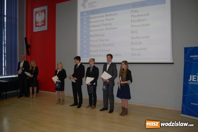 Zdjęcie w galerii na portalu naszwodzislaw.com: Kamil Sieradzki uczeń LO w Rydułtowach został stypendystą Prezesa Rady Ministrów  wiadomości z regionu