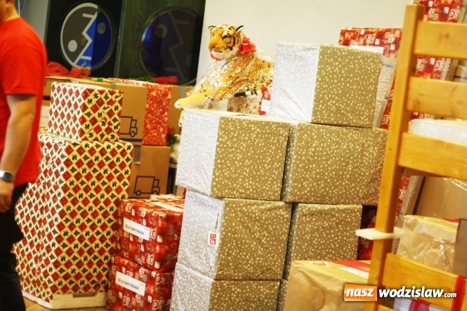 Zdjęcie w galerii na portalu naszwodzislaw.com: Finał Szlachetnej Paczki. W tym roku pomoc otrzymało 70 rodzin z powiatu wodzisławskiego wiadomości z regionu