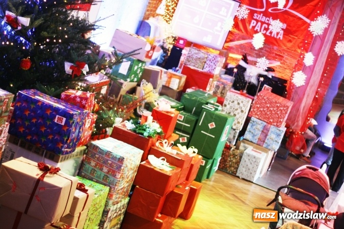 Zdjęcie w galerii na portalu naszwodzislaw.com: Finał Szlachetnej Paczki. W tym roku pomoc otrzymało 70 rodzin z powiatu wodzisławskiego wiadomości z regionu