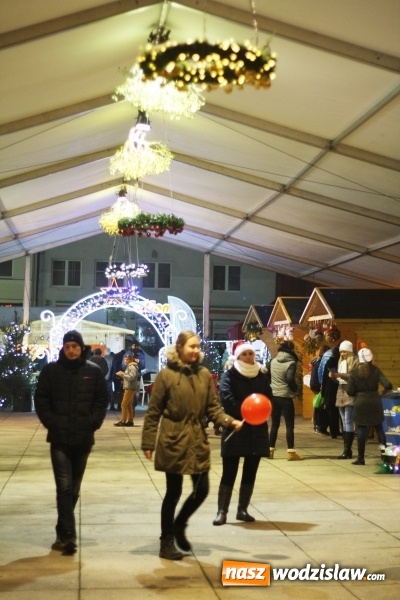 Zdjęcie w galerii na portalu naszwodzislaw.com: Wystartował Wodzisławski Jarmark Bożonarodzeniowy wiadomości z regionu