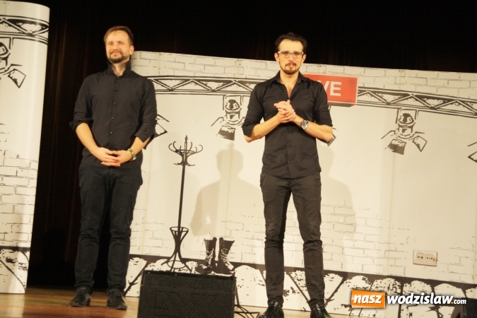 Zdjęcie w galerii na portalu naszwodzislaw.com: Kabaret Skeczów Męczących wystąpił w WCK wiadomości z regionu