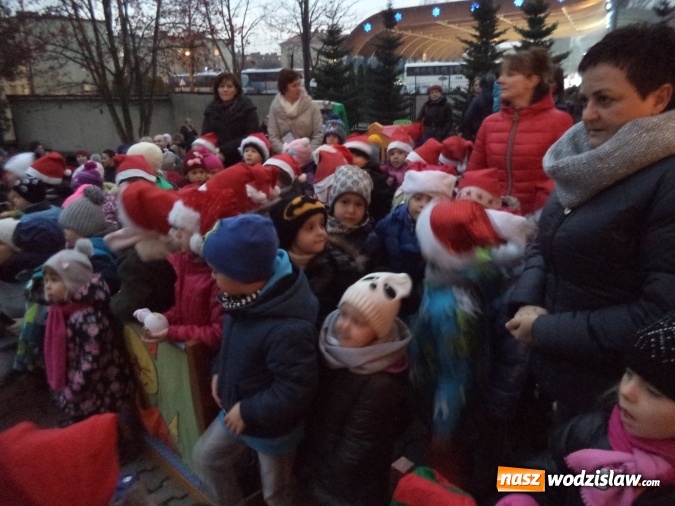 Zdjęcie w galerii na portalu naszwodzislaw.com: Pracowity grudzień w przedszkolu nr 2 w Pszowie wiadomości z regionu