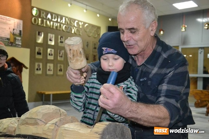 Zdjęcie w galerii na portalu naszwodzislaw.com: Pierwszy Jarmark Pszczeli w Radlinie – za nami  wiadomości z regionu