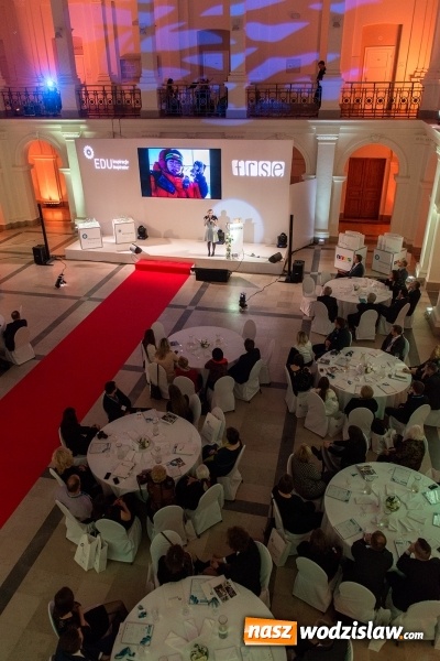 Zdjęcie w galerii na portalu naszwodzislaw.com: Nauczycielka z Rydułtów wyróżniona przez Fundusz Rozwoju Systemu Edukacji  wiadomości z regionu