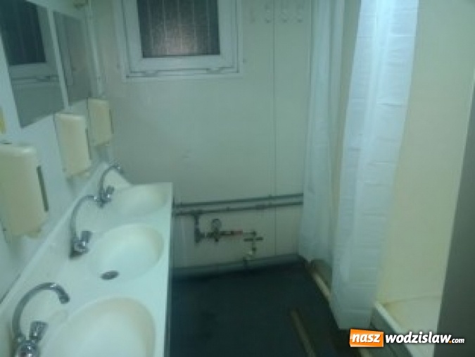 Zdjęcie w galerii na portalu naszwodzislaw.com: Przy Straży Miejskiej powstała ogrzewalnia  wiadomości z regionu