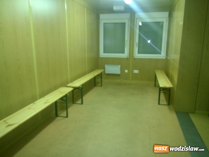 Zdjęcie w galerii na portalu naszwodzislaw.com: Przy Straży Miejskiej powstała ogrzewalnia  wiadomości z regionu