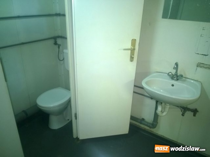 Zdjęcie w galerii na portalu naszwodzislaw.com: Przy Straży Miejskiej powstała ogrzewalnia  wiadomości z regionu