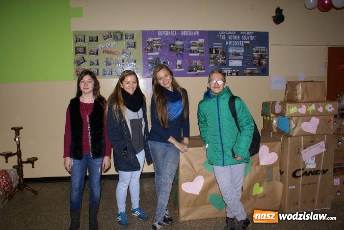 Zdjęcie w galerii na portalu naszwodzislaw.com: Szlachetna Paczka w Rydułtowach dotarła do 44 rodzin  wiadomości z regionu