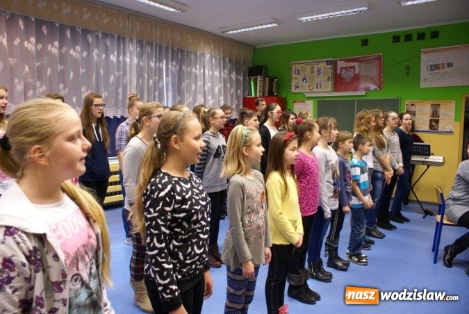 Zdjęcie w galerii na portalu naszwodzislaw.com: Szlachetna Paczka w Rydułtowach dotarła do 44 rodzin  wiadomości z regionu