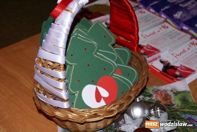 Zdjęcie w galerii na portalu naszwodzislaw.com: Szlachetna Paczka w Rydułtowach dotarła do 44 rodzin  wiadomości z regionu