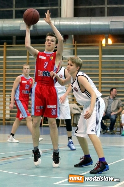 Zdjęcie w galerii na portalu naszwodzislaw.com: Wyjazdowy mecz kadet&oacute;w MKS Wodzisław zakończył się porażką wiadomości z regionu