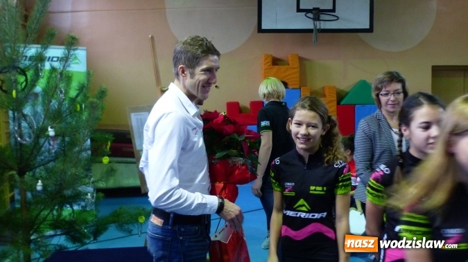 Zdjęcie w galerii na portalu naszwodzislaw.com: Przemysław Niemiec odwiedził Cykloklasę Merida w Rydułtowach  wiadomości z regionu