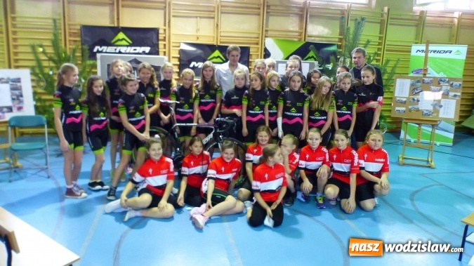 Zdjęcie w galerii na portalu naszwodzislaw.com: Przemysław Niemiec odwiedził Cykloklasę Merida w Rydułtowach  wiadomości z regionu