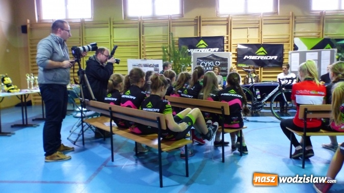 Zdjęcie w galerii na portalu naszwodzislaw.com: Przemysław Niemiec odwiedził Cykloklasę Merida w Rydułtowach  wiadomości z regionu
