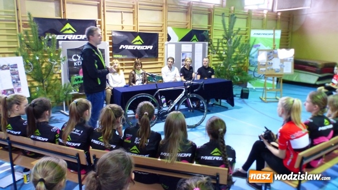 Zdjęcie w galerii na portalu naszwodzislaw.com: Przemysław Niemiec odwiedził Cykloklasę Merida w Rydułtowach  wiadomości z regionu