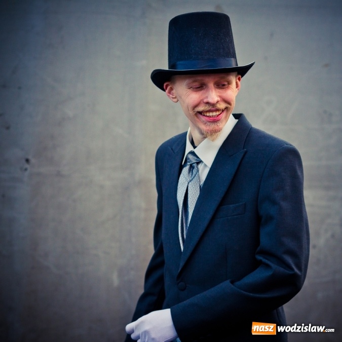 Zdjęcie w galerii na portalu naszwodzislaw.com: Na wodzisławskim rynku zapłonął ogień wiadomości z regionu