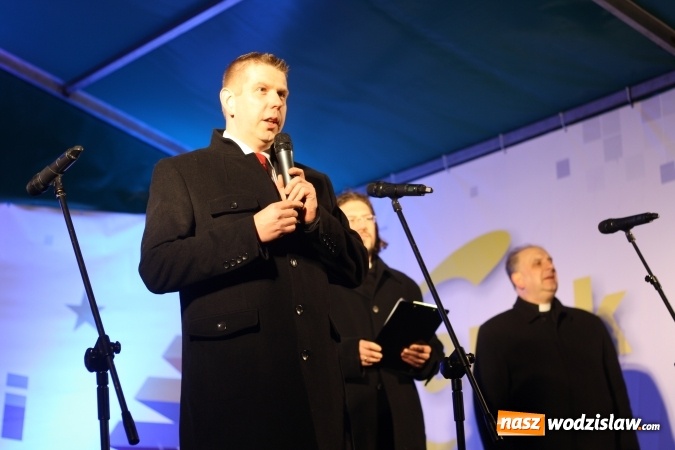 Zdjęcie w galerii na portalu naszwodzislaw.com: Włodarze Wodzisławia Śląskiego po raz dziewiąty przełamali się z mieszkańcami opłatkiem  wiadomości z regionu