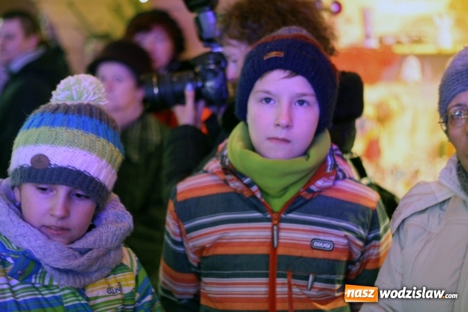 Zdjęcie w galerii na portalu naszwodzislaw.com: Włodarze Wodzisławia Śląskiego po raz dziewiąty przełamali się z mieszkańcami opłatkiem  wiadomości z regionu