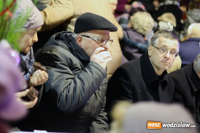 Zdjęcie w galerii na portalu naszwodzislaw.com: Włodarze Wodzisławia Śląskiego po raz dziewiąty przełamali się z mieszkańcami opłatkiem  wiadomości z regionu