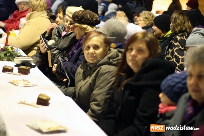 Zdjęcie w galerii na portalu naszwodzislaw.com: Włodarze Wodzisławia Śląskiego po raz dziewiąty przełamali się z mieszkańcami opłatkiem  wiadomości z regionu