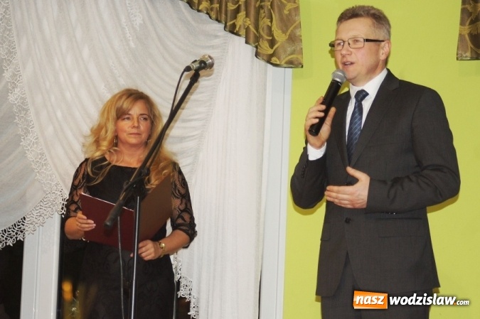 Zdjęcie w galerii na portalu naszwodzislaw.com: Tradycyjnie odbyło się spotkanie opłatkowe podopiecznych Ośrodka Pomocy Społecznej wiadomości z regionu