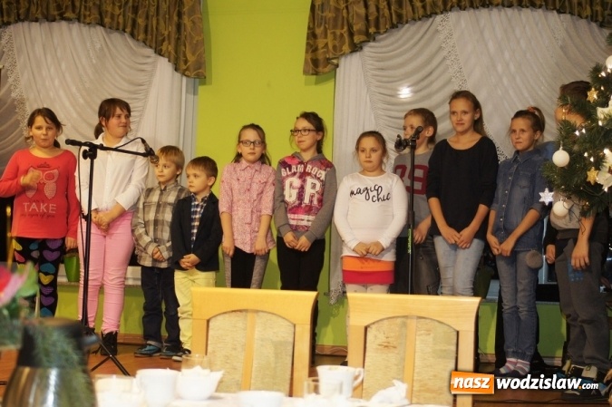 Zdjęcie w galerii na portalu naszwodzislaw.com: Tradycyjnie odbyło się spotkanie opłatkowe podopiecznych Ośrodka Pomocy Społecznej wiadomości z regionu