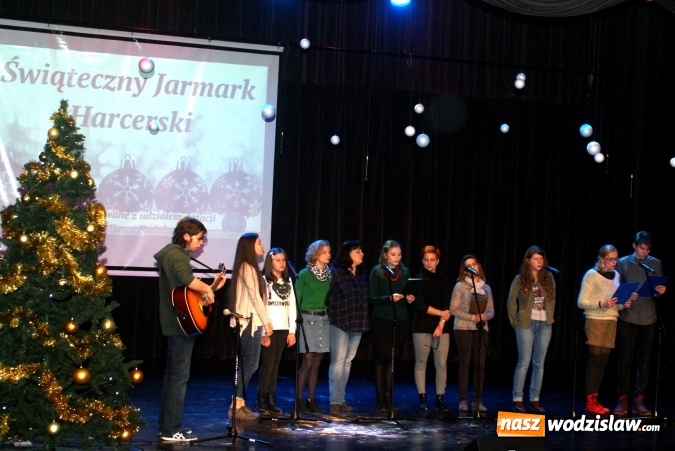 Zdjęcie w galerii na portalu naszwodzislaw.com: Świątecznie, kolorowo i radośnie - Harcerski Jarmark Bożonarodzeniowy wiadomości z regionu