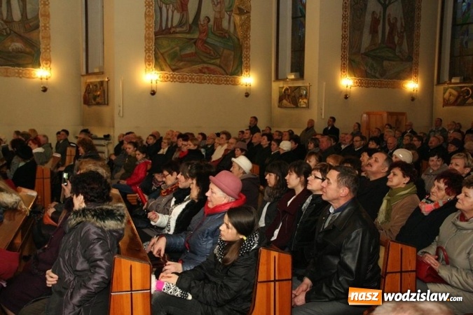 Zdjęcie w galerii na portalu naszwodzislaw.com: Kolędowano w Osinach i Turzy Śląskiej wiadomości z regionu