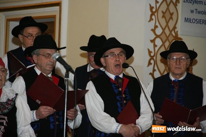 Zdjęcie w galerii na portalu naszwodzislaw.com: Kolędowano w Osinach i Turzy Śląskiej wiadomości z regionu