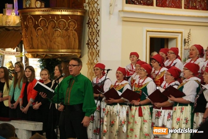 Zdjęcie w galerii na portalu naszwodzislaw.com: Kolędowano w Osinach i Turzy Śląskiej wiadomości z regionu