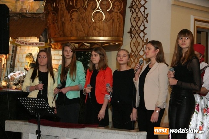 Zdjęcie w galerii na portalu naszwodzislaw.com: Kolędowano w Osinach i Turzy Śląskiej wiadomości z regionu