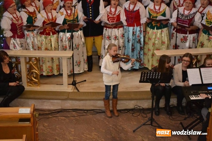 Zdjęcie w galerii na portalu naszwodzislaw.com: Kolędowano w Osinach i Turzy Śląskiej wiadomości z regionu